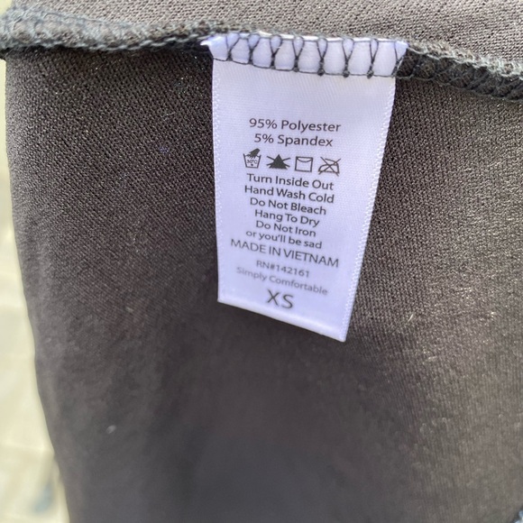 Lularoe Nicole Elegant line - Picture 2 of 5